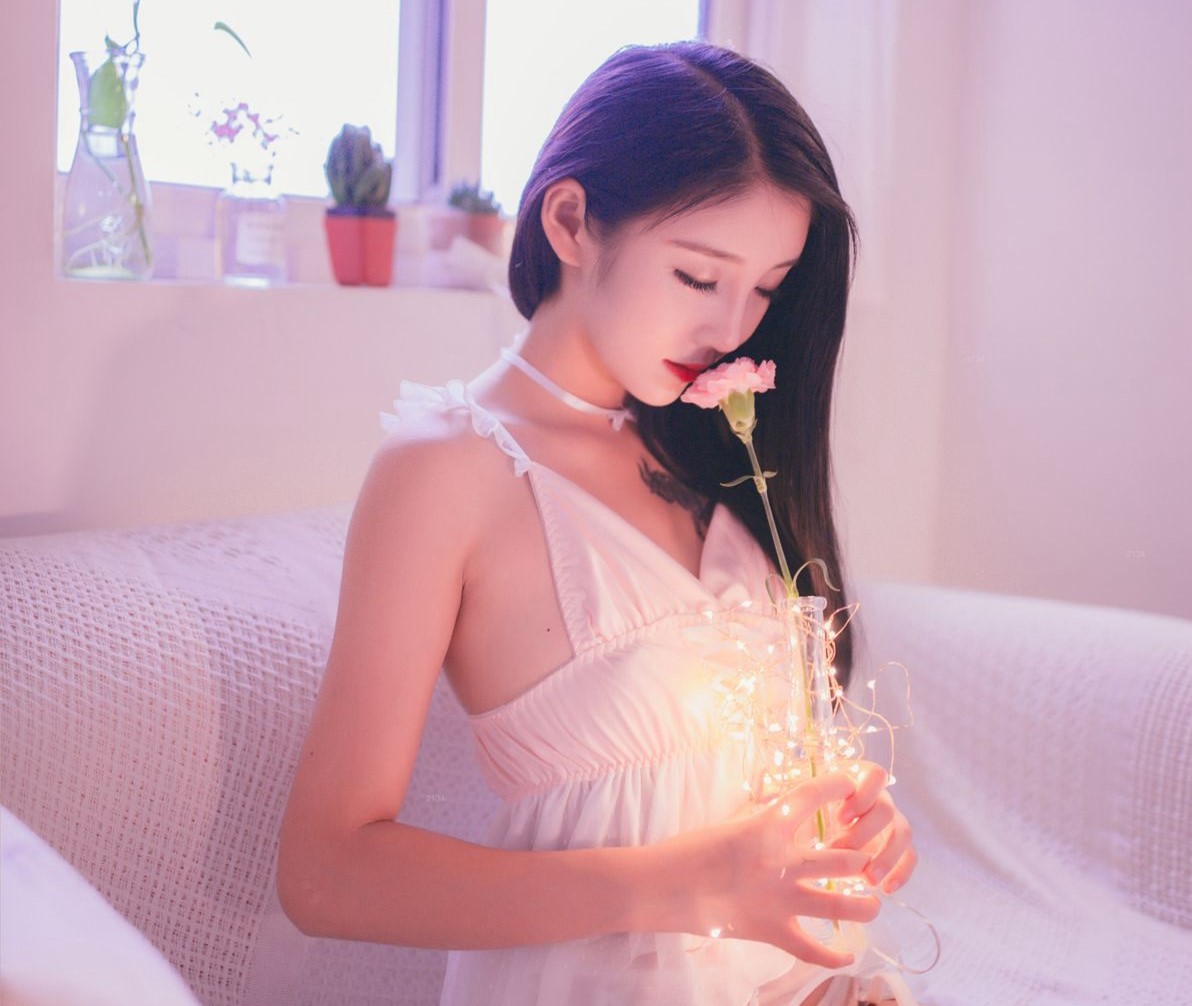 女生喜欢男生的暗示,看到这三个,就大胆追她
