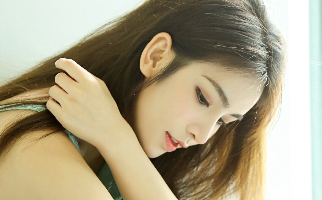 和女生聊天轻松的话题,聊这3个话题,让你事半功倍