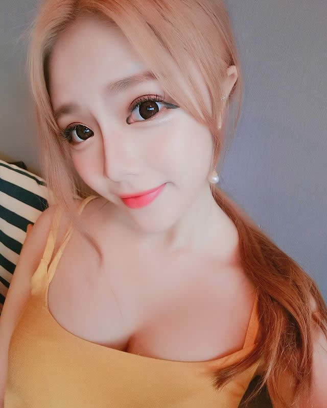 23c02a2b364044b4a8b1320b0c762c29.jpg
