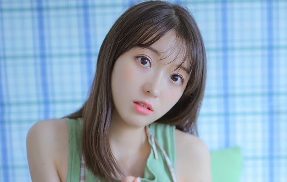 和女生聊天怎么找话题,这3个小窗口,直男要抓牢